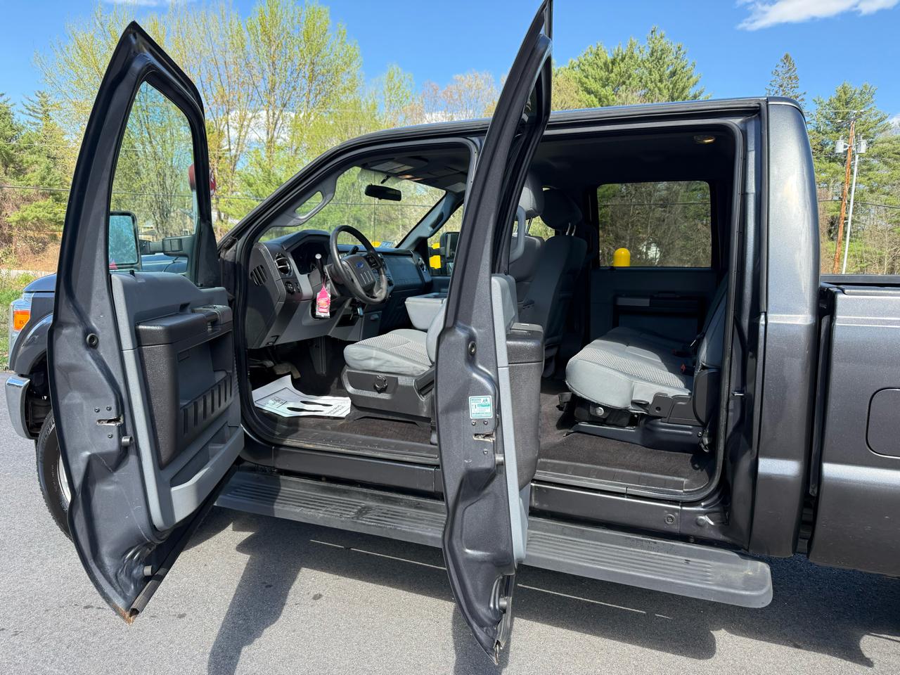 Ford F-250 SD Lariat Crew Cab 4WD 2015