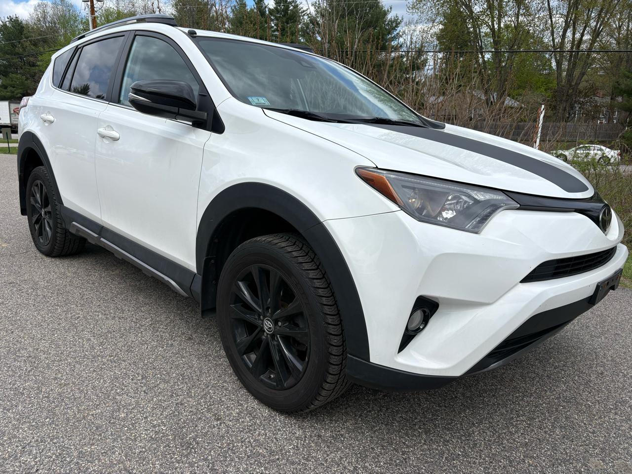 Toyota RAV4 XLE AWD 2018