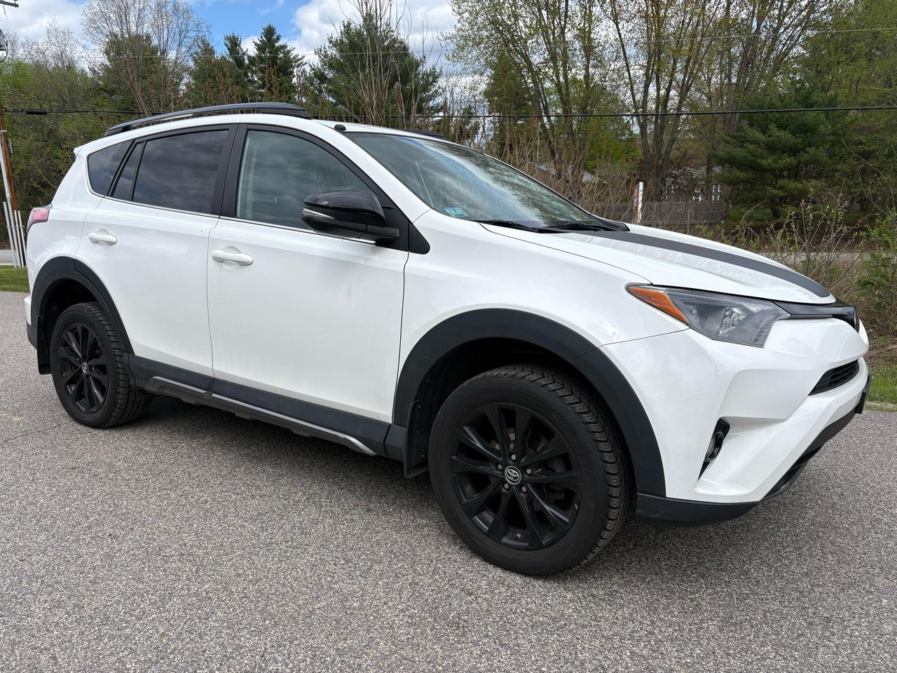 Toyota RAV4 XLE AWD 2018