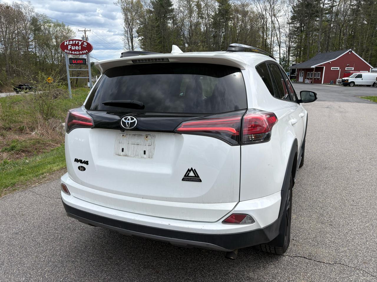 Toyota RAV4 XLE AWD 2018