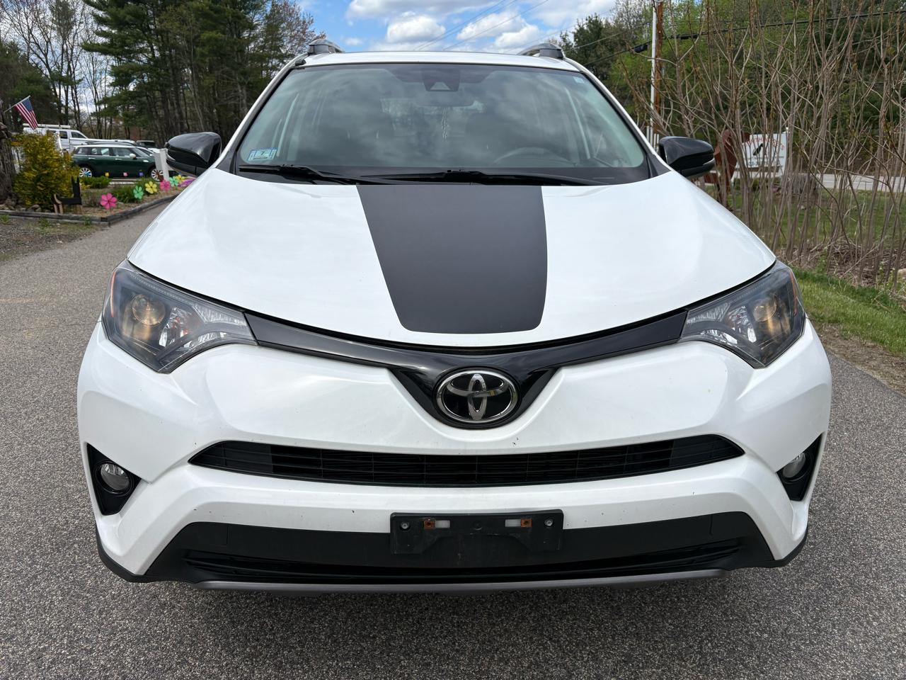 Toyota RAV4 XLE AWD 2018