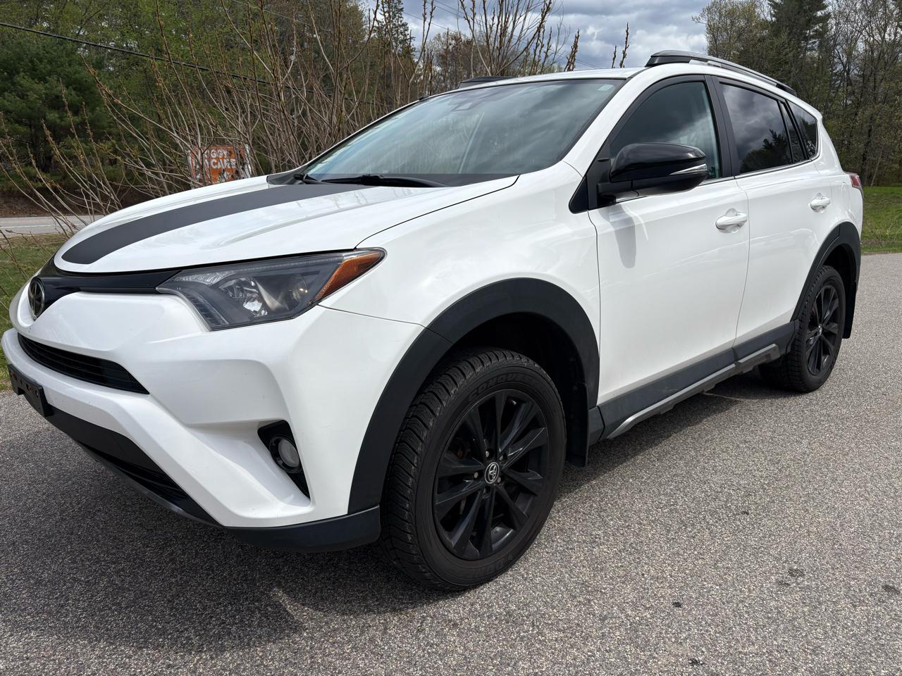 Toyota RAV4 XLE AWD 2018