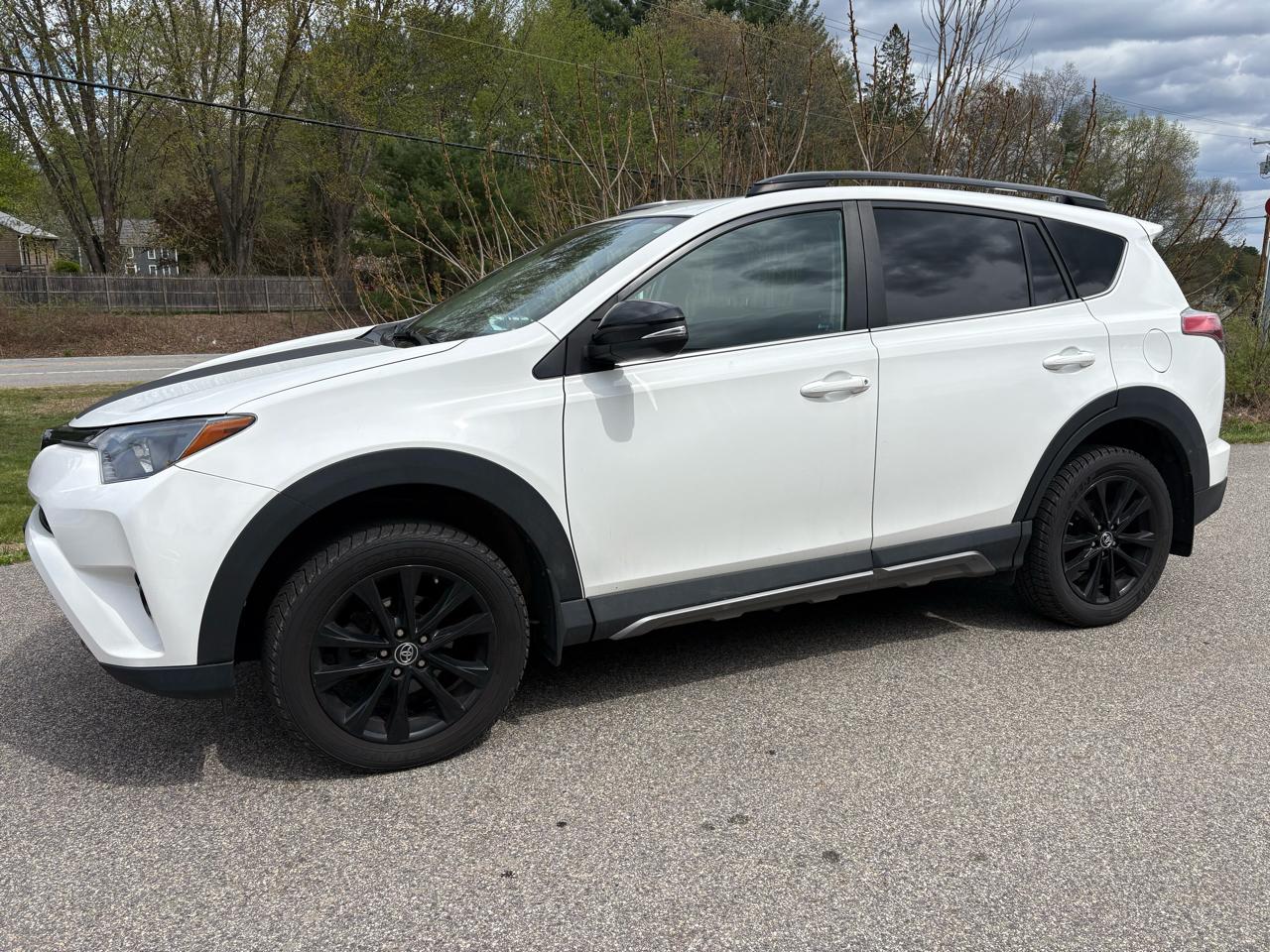 Toyota RAV4 XLE AWD 2018