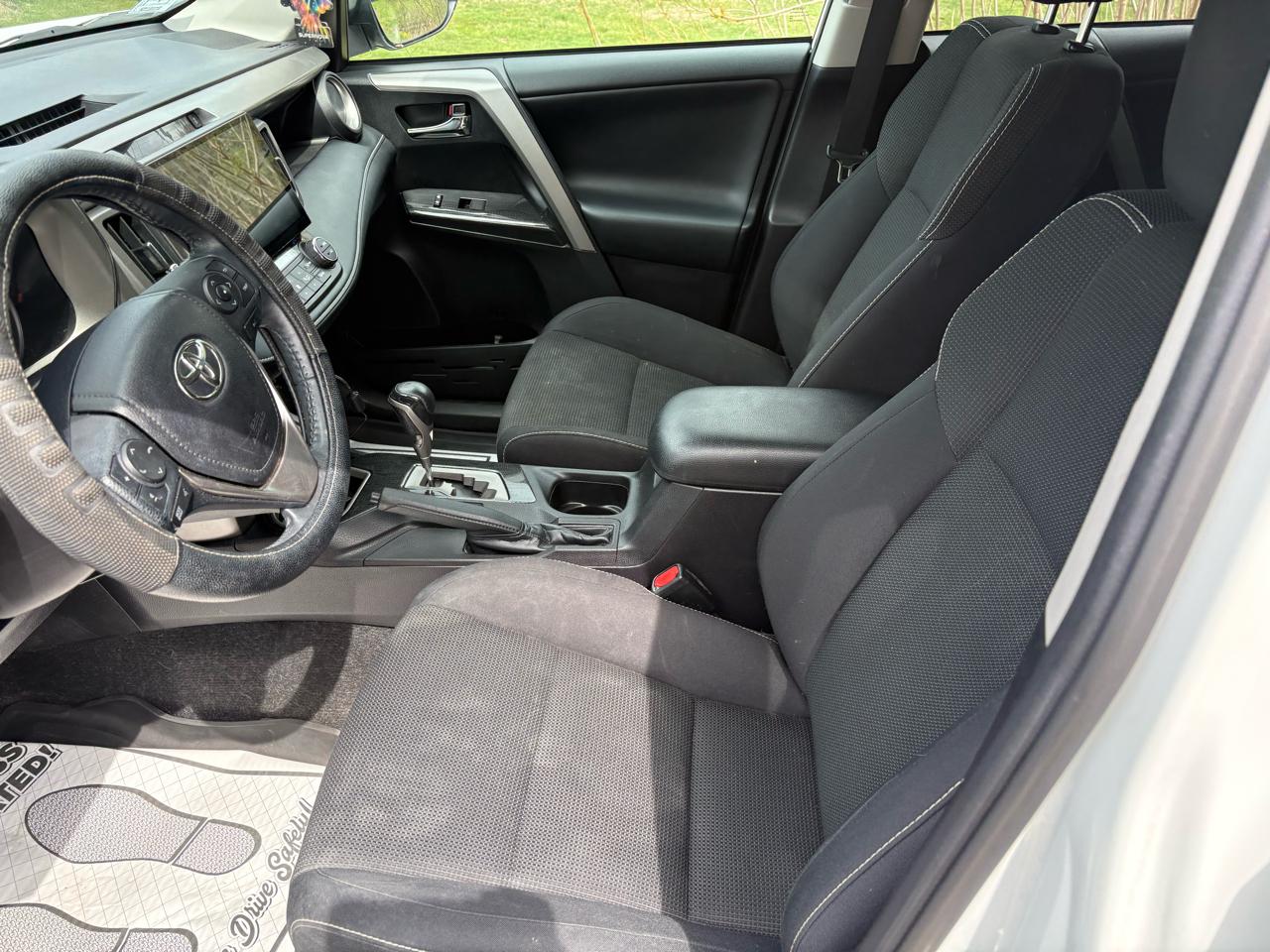 Toyota RAV4 XLE AWD 2018