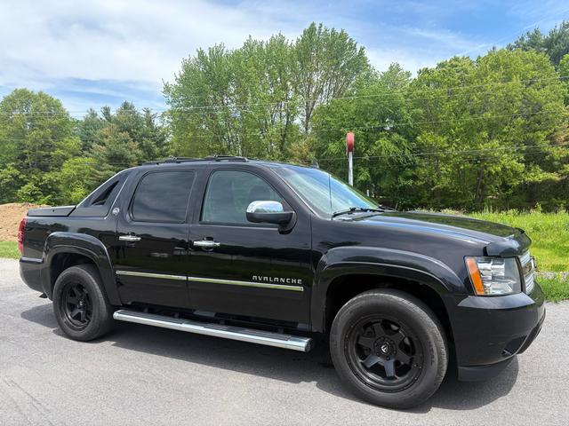 Black 2013 Chevrolet Avalanche LTZ Black Diamond Edition 4WD Pickup Truck Four-Wheel Drive Automatic