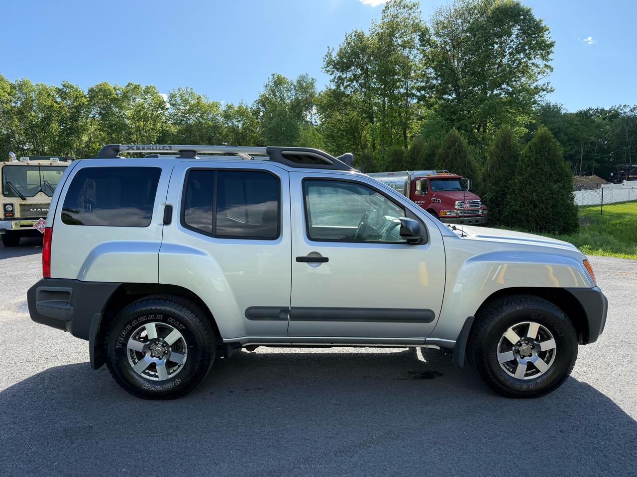 Nissan Xterra X 4WD 2013