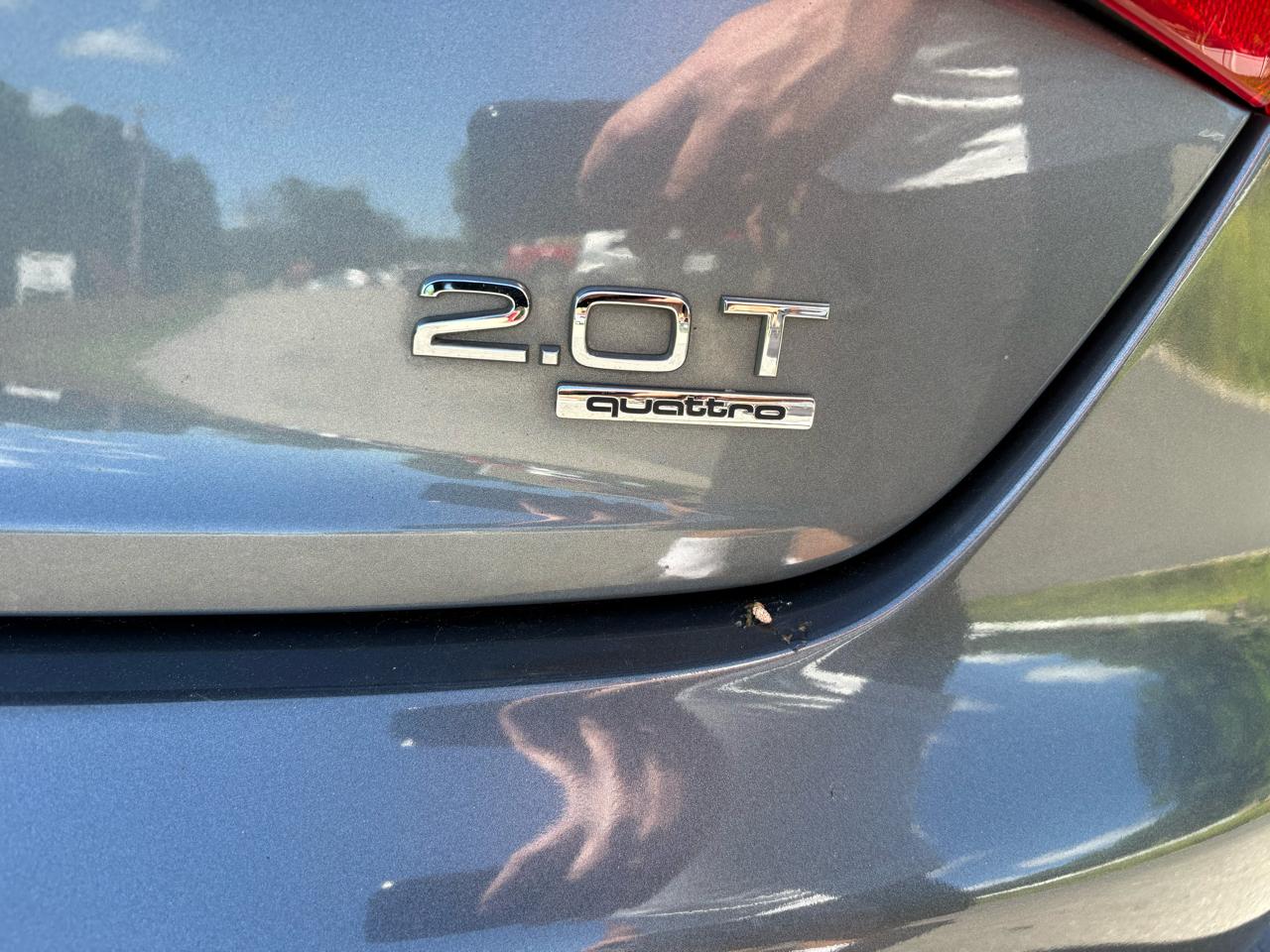 Audi A4 2.0T Premium Sedan quattro Manual 2013