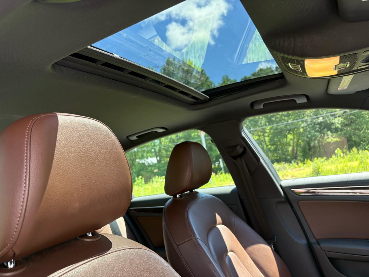 Audi A4 2.0T Premium Sedan quattro Manual 2013