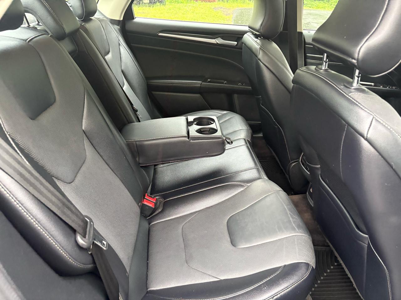 Ford Fusion Titanium AWD 2017