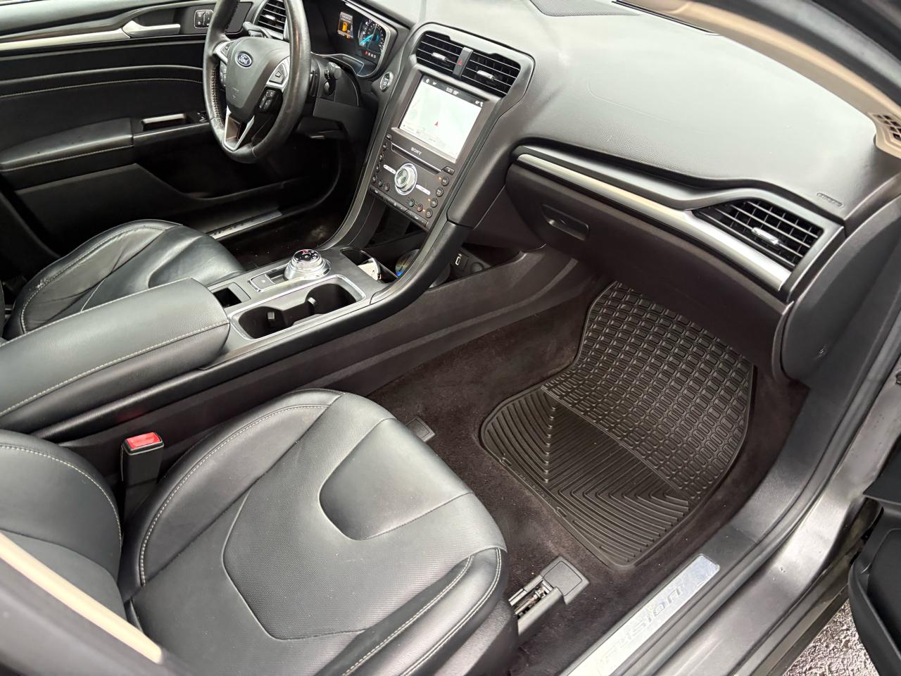 Ford Fusion Titanium AWD 2017