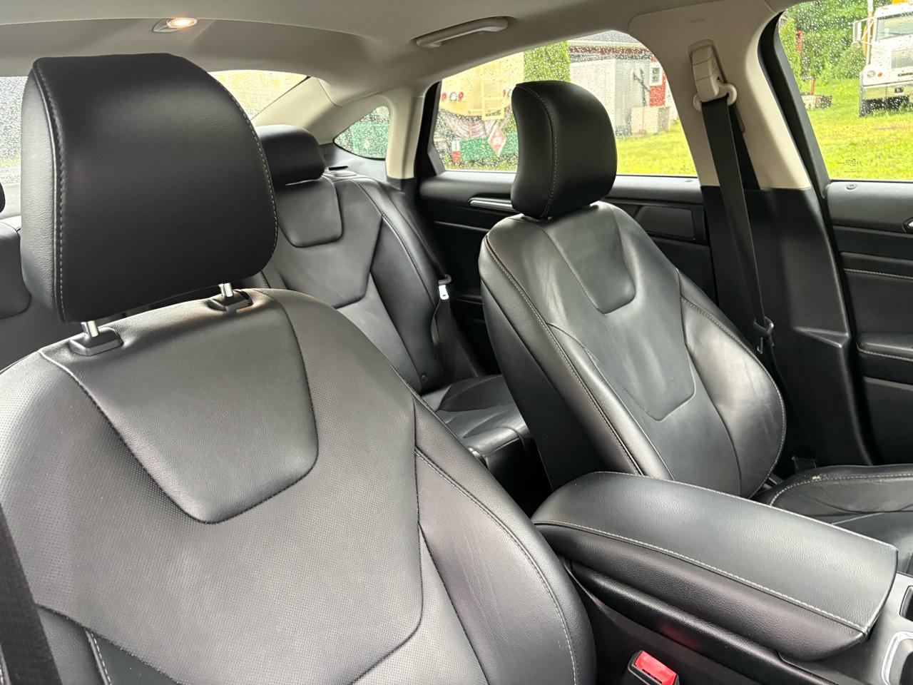 Ford Fusion Titanium AWD 2017