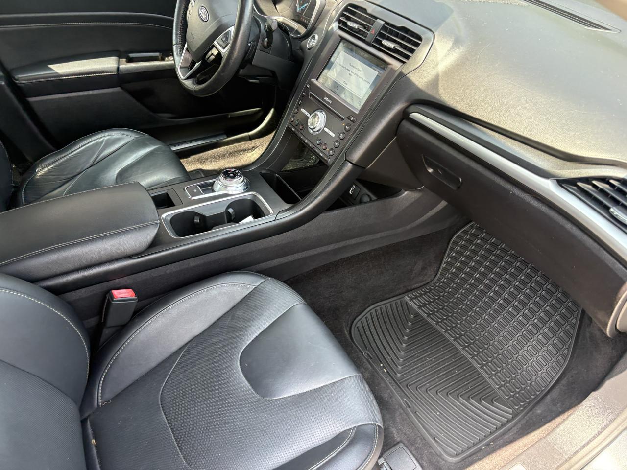 Ford Fusion Titanium AWD 2017