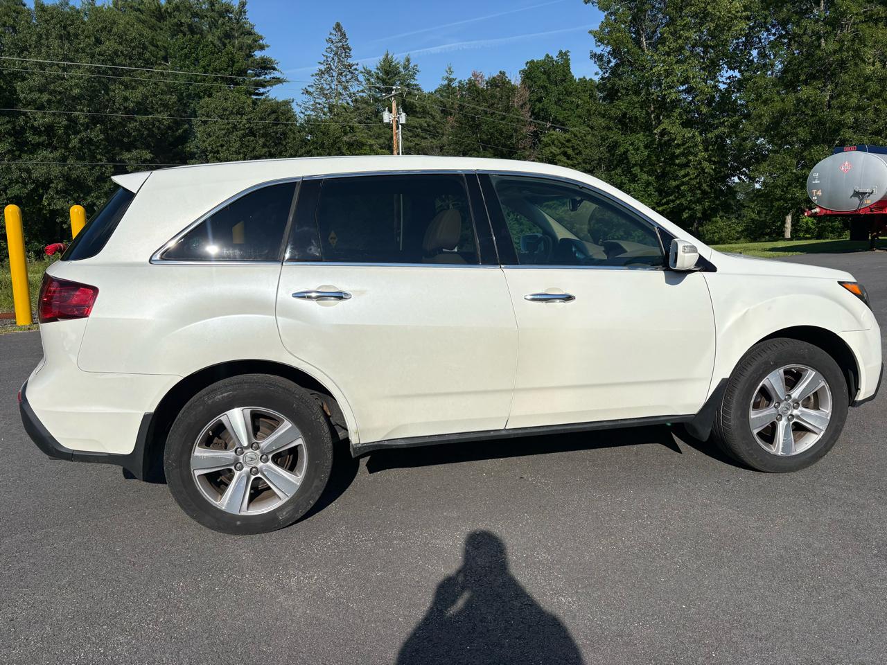 Acura MDX 6-Spd AT w/Tech Package 2013