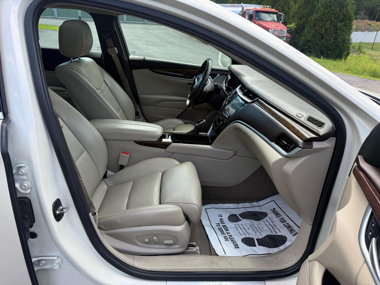 Cadillac XTS Luxury AWD 2013