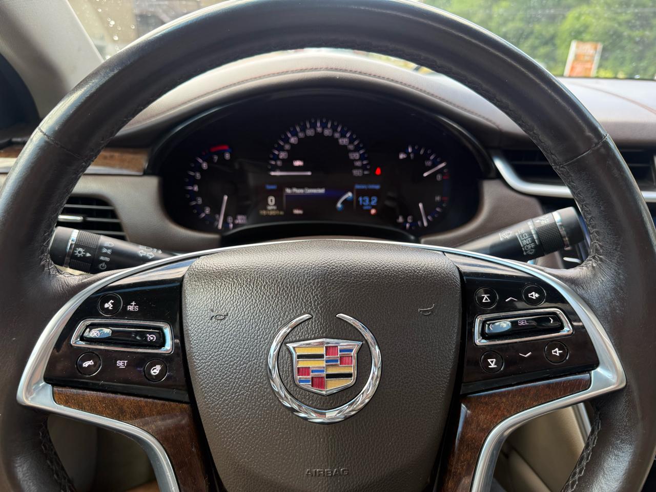 Cadillac XTS Luxury AWD 2013