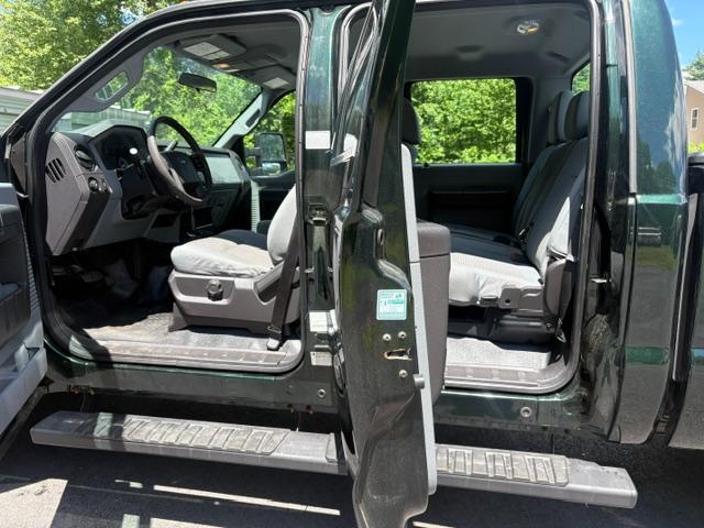 Ford F-350 SD XL Crew Cab 4WD 2015