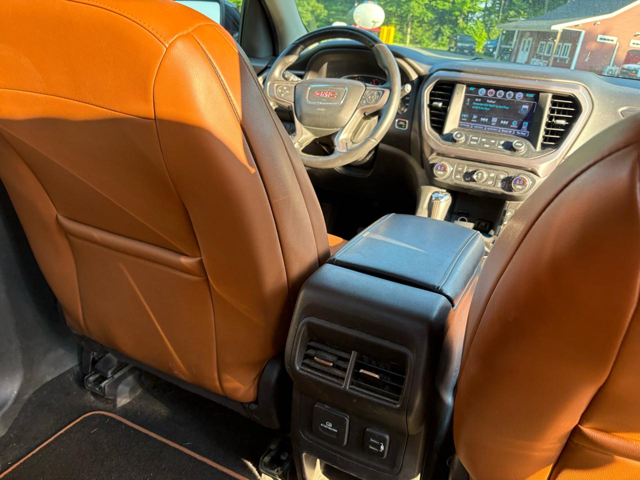 GMC Acadia All Terrain 2 AWD 2017