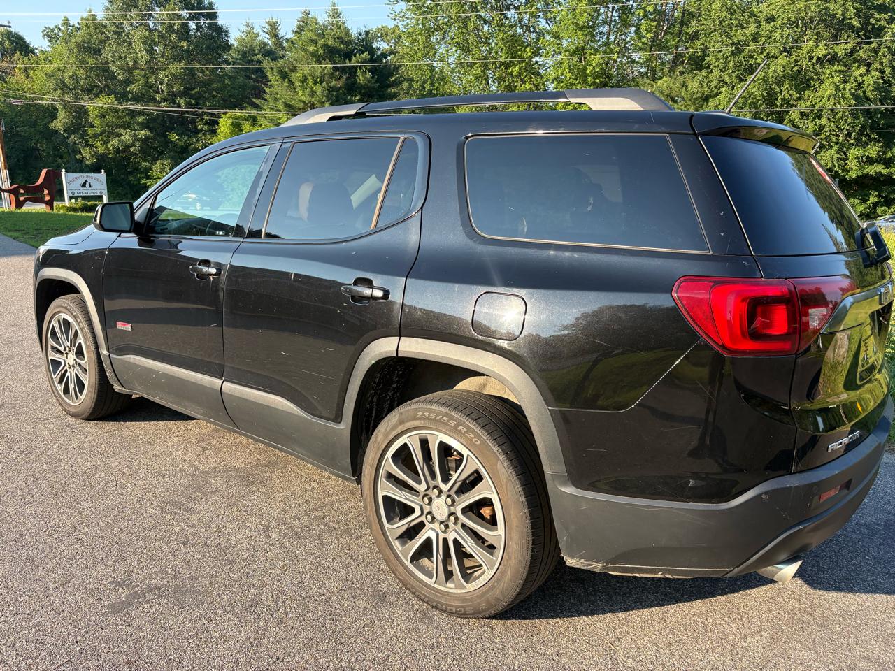 GMC Acadia All Terrain 2 AWD 2017