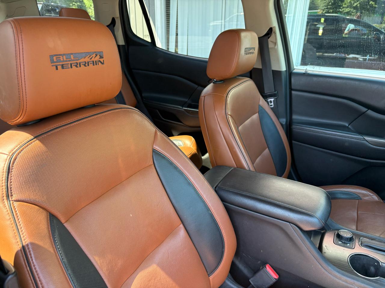 GMC Acadia All Terrain 2 AWD 2017