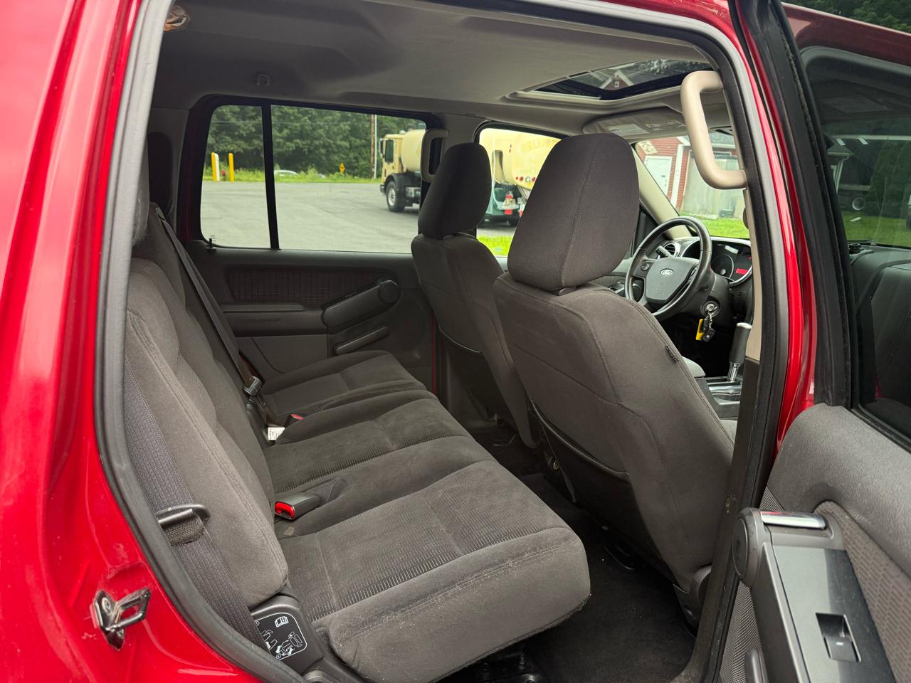 Ford Explorer XLT 4.0L 4WD 2009
