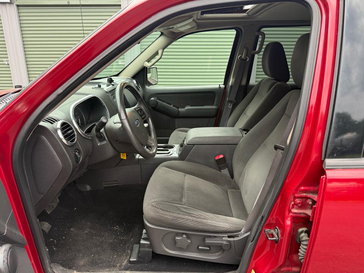 Ford Explorer XLT 4.0L 4WD 2009