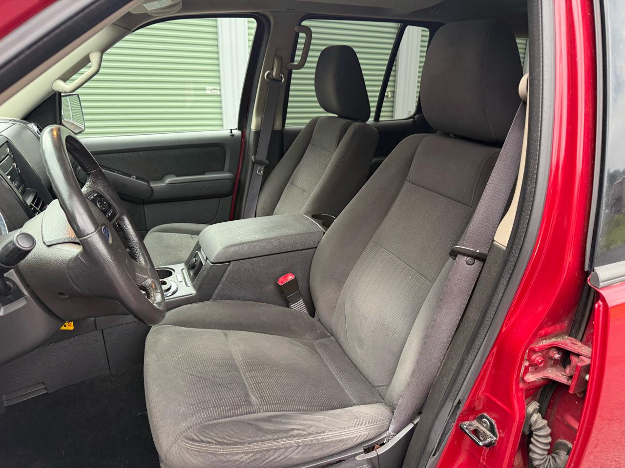 Ford Explorer XLT 4.0L 4WD 2009