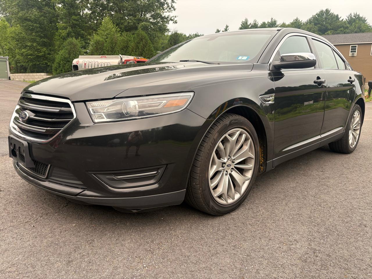 Ford Taurus Limited AWD 2015