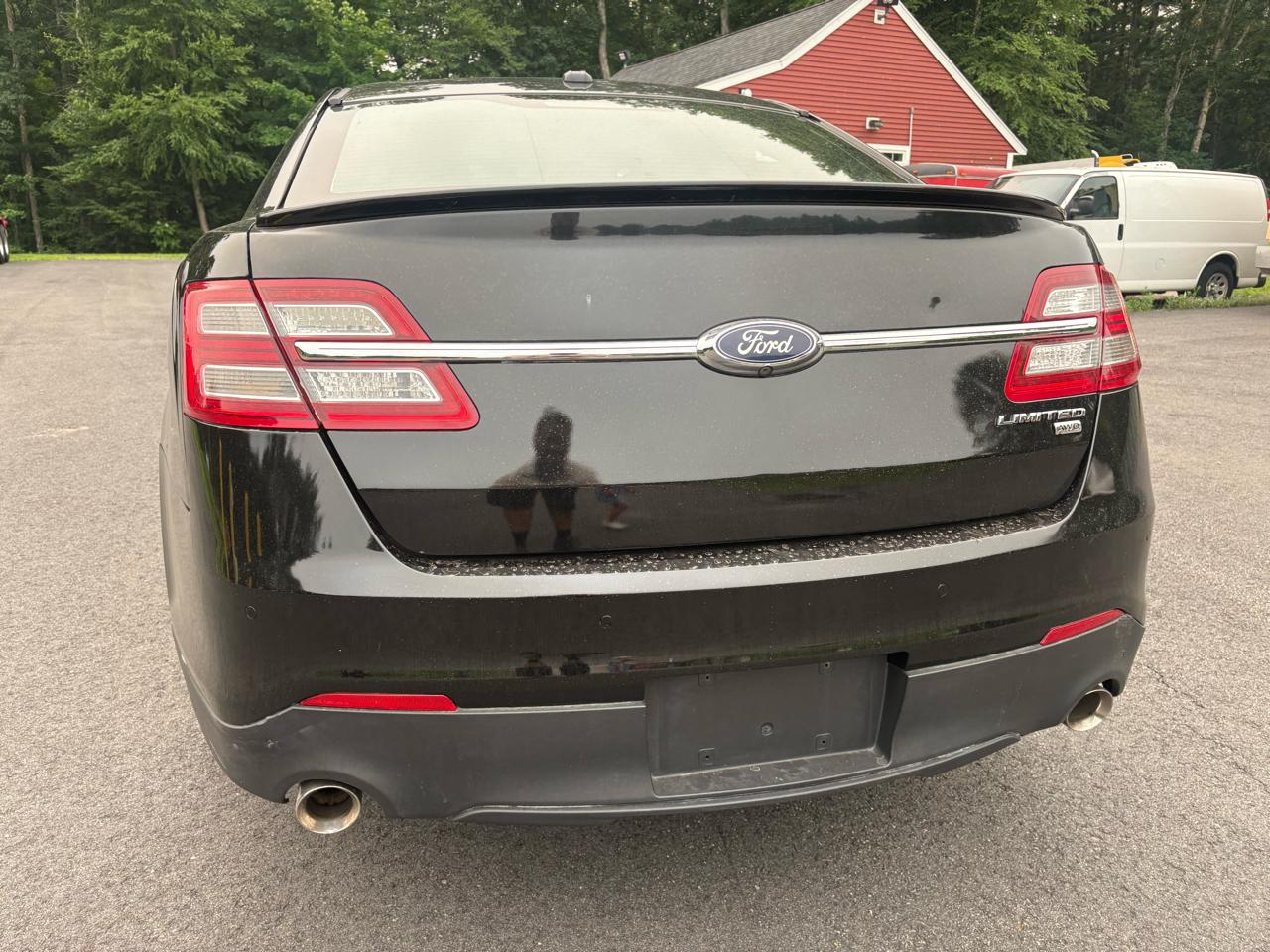 Ford Taurus Limited AWD 2015