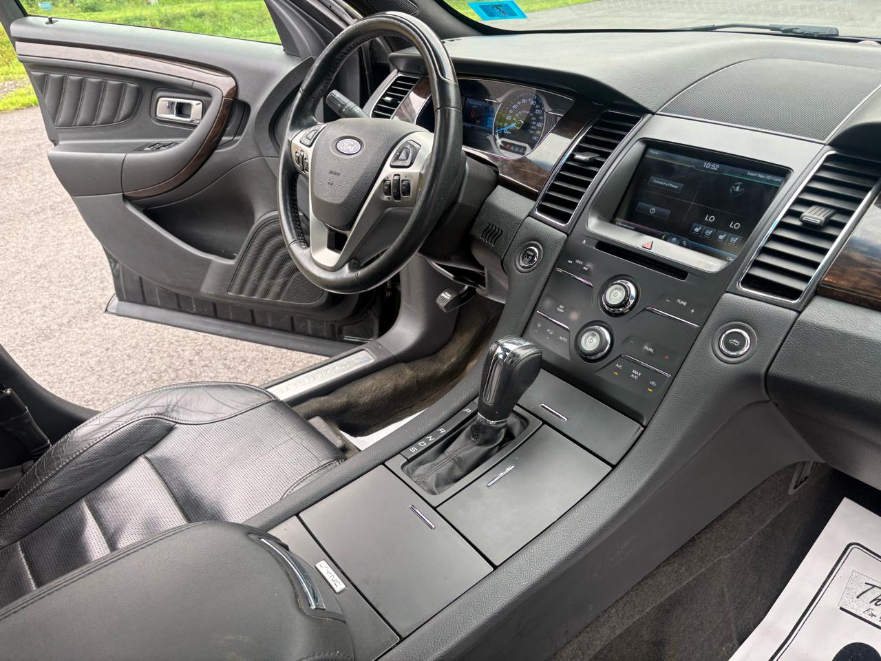 Ford Taurus Limited AWD 2015