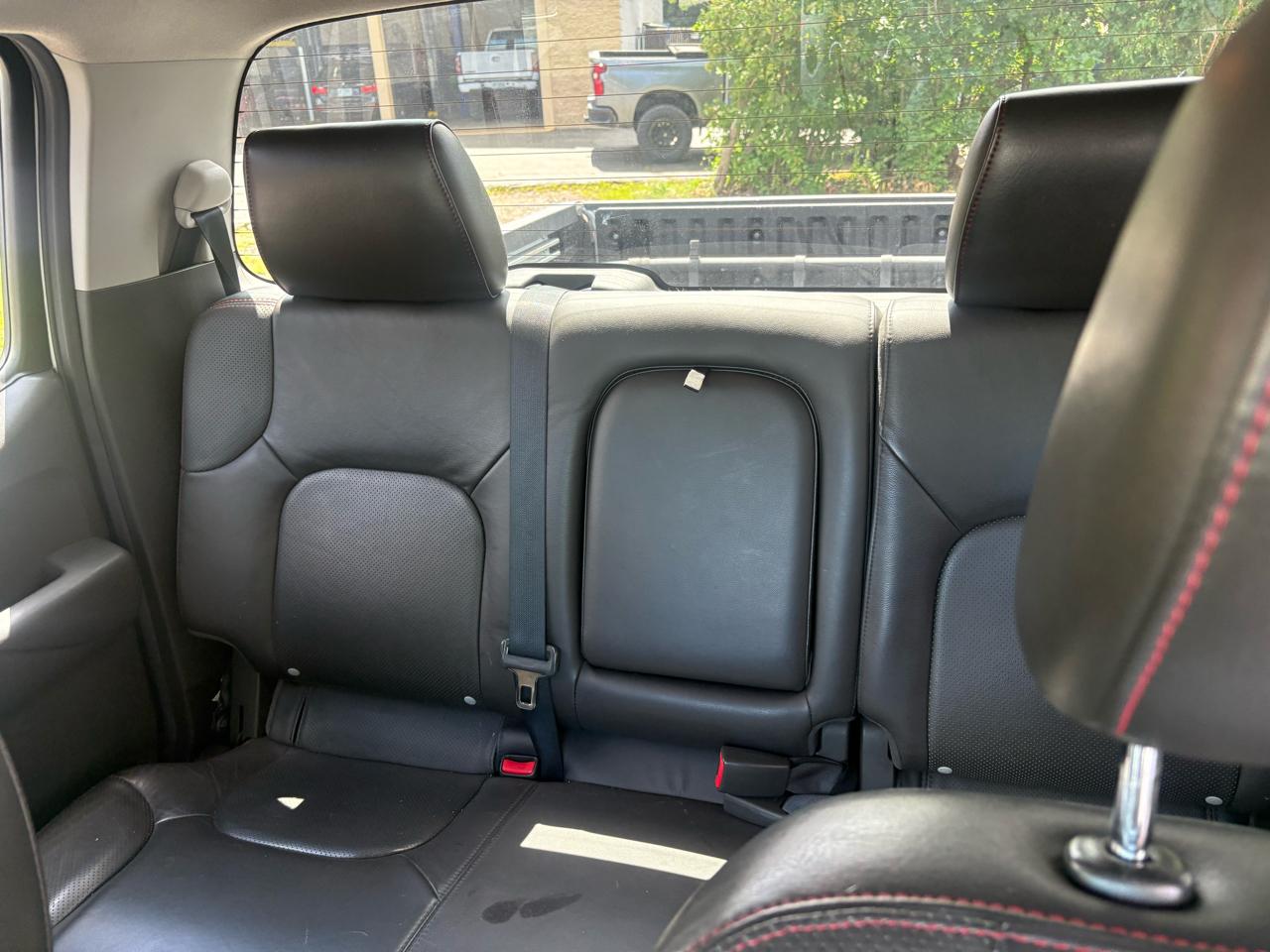 Nissan Frontier S Crew Cab 4WD 2011