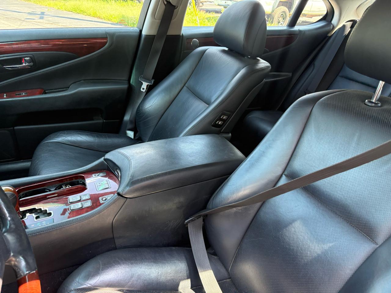 Lexus LS 460 L Luxury Sedan 2008