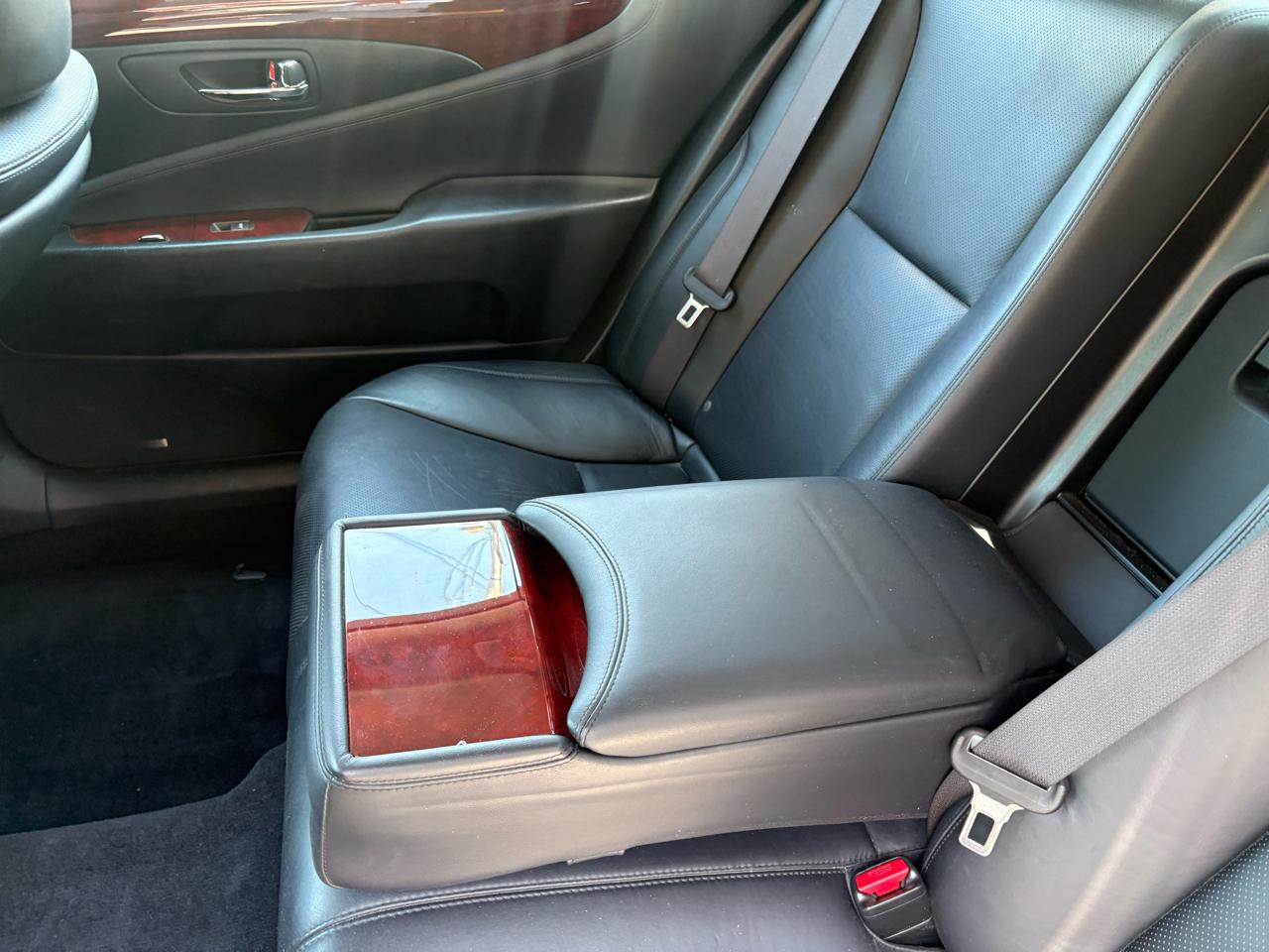 Lexus LS 460 L Luxury Sedan 2008