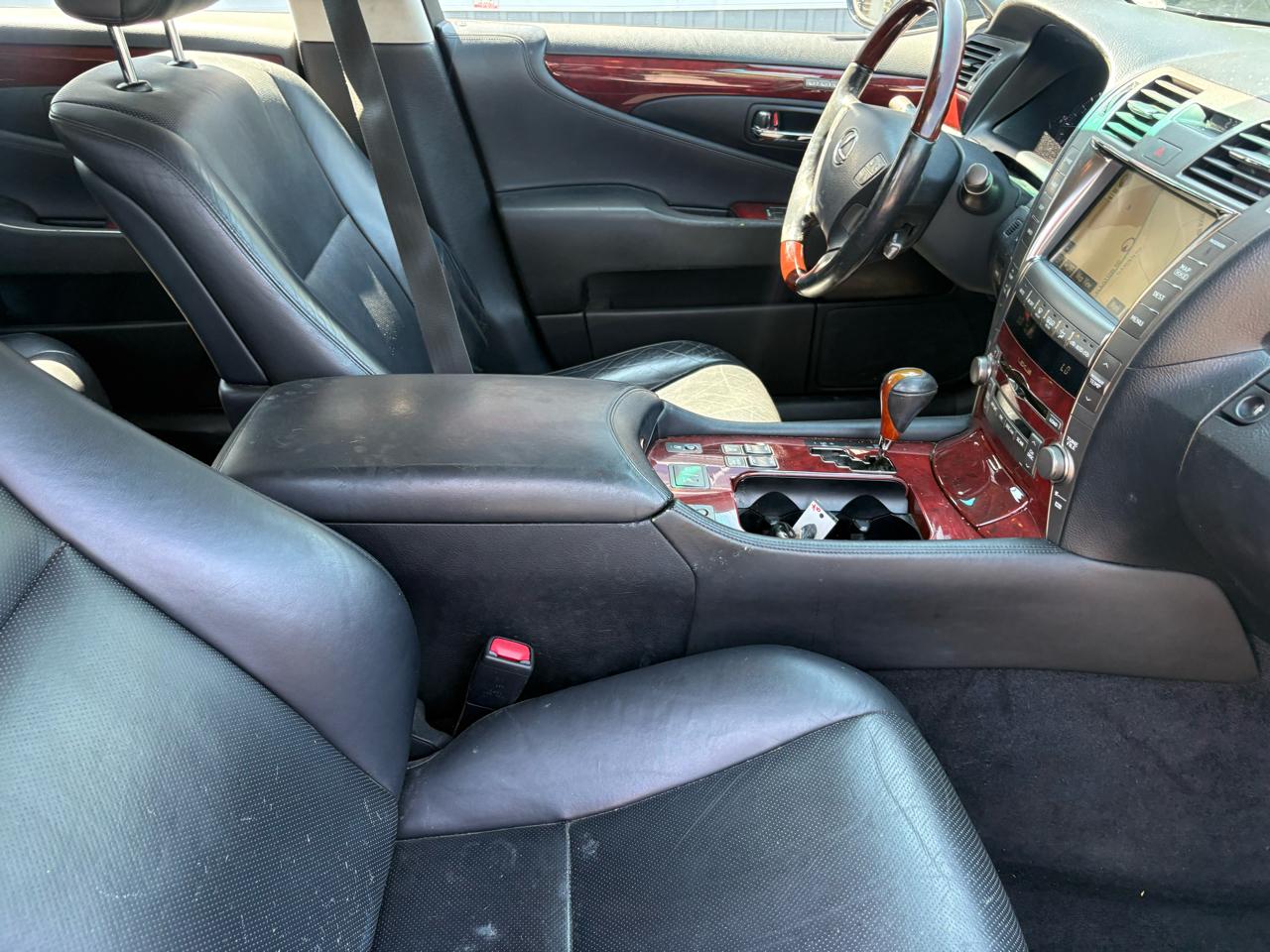 Lexus LS 460 L Luxury Sedan 2008
