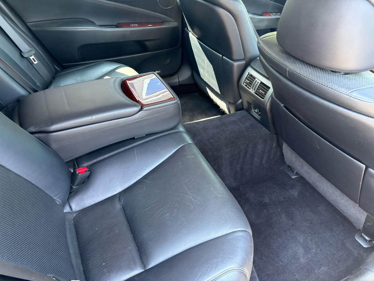Lexus LS 460 L Luxury Sedan 2008