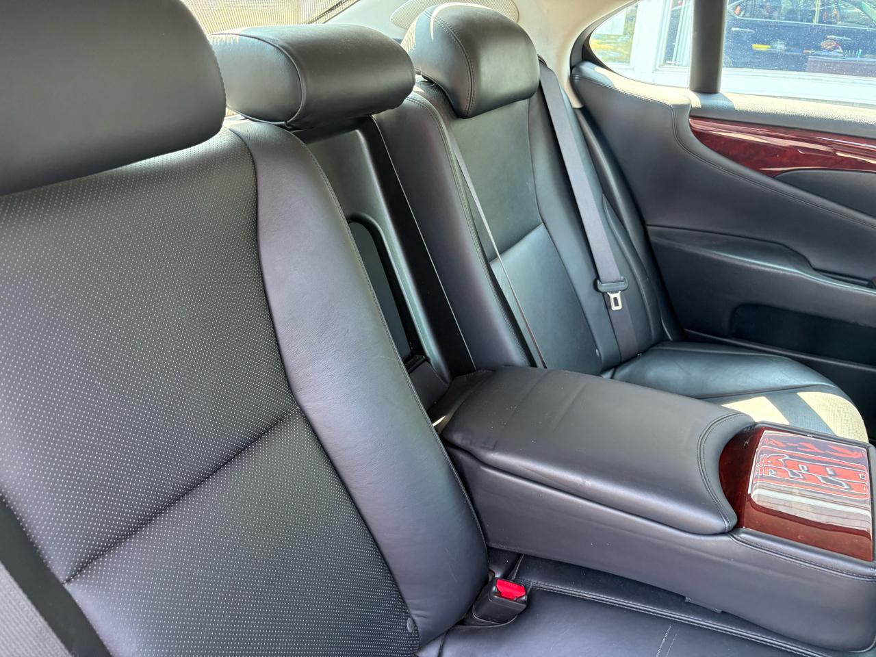 Lexus LS 460 L Luxury Sedan 2008