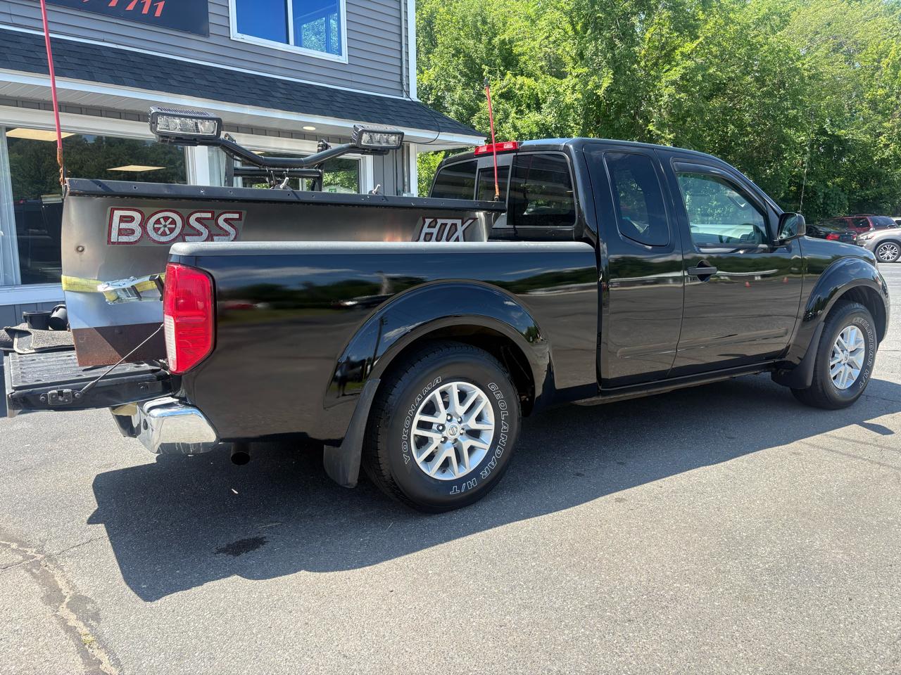 Nissan Frontier S Crew Cab 6MT 4WD 2014