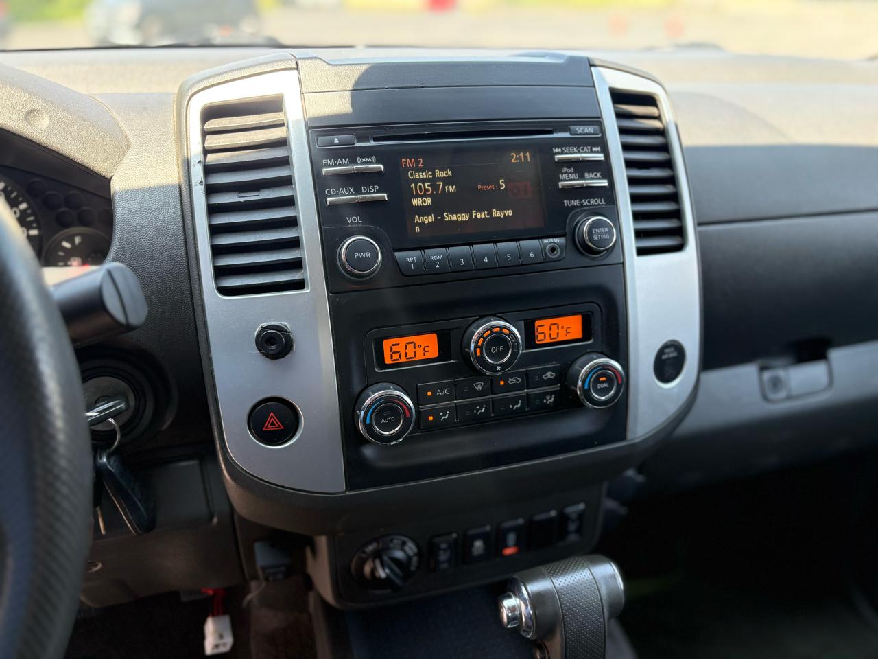 Nissan Frontier S Crew Cab 6MT 4WD 2014