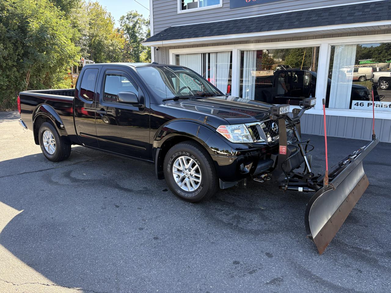 Nissan Frontier S Crew Cab 6MT 4WD 2014