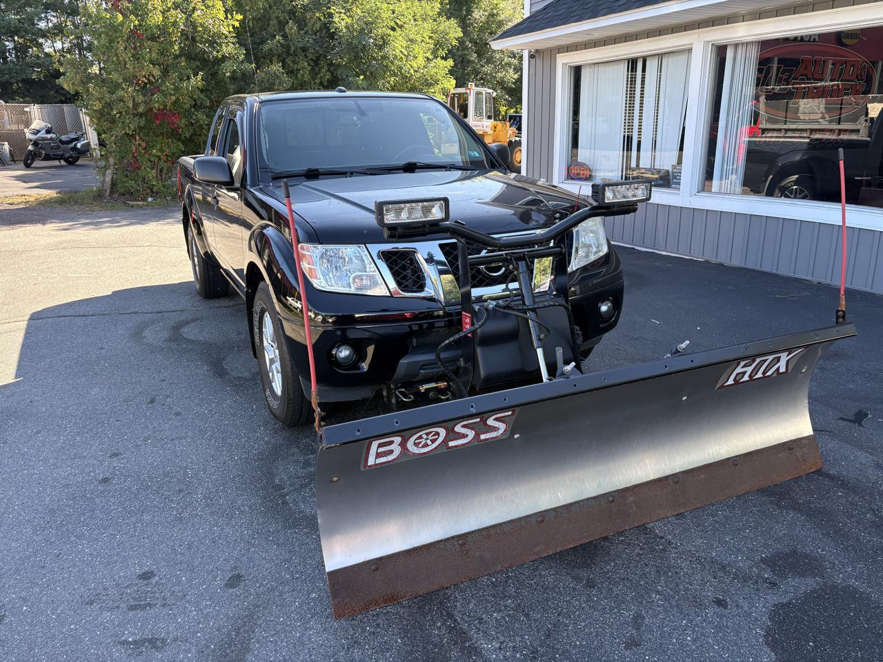 Nissan Frontier S Crew Cab 6MT 4WD 2014