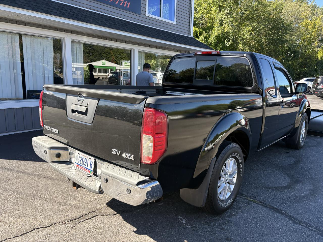 Nissan Frontier S Crew Cab 6MT 4WD 2014