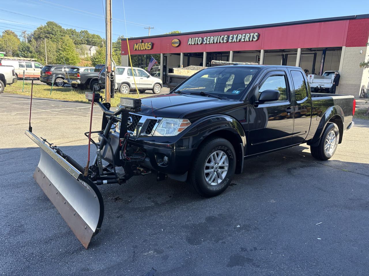 Nissan Frontier S Crew Cab 6MT 4WD 2014