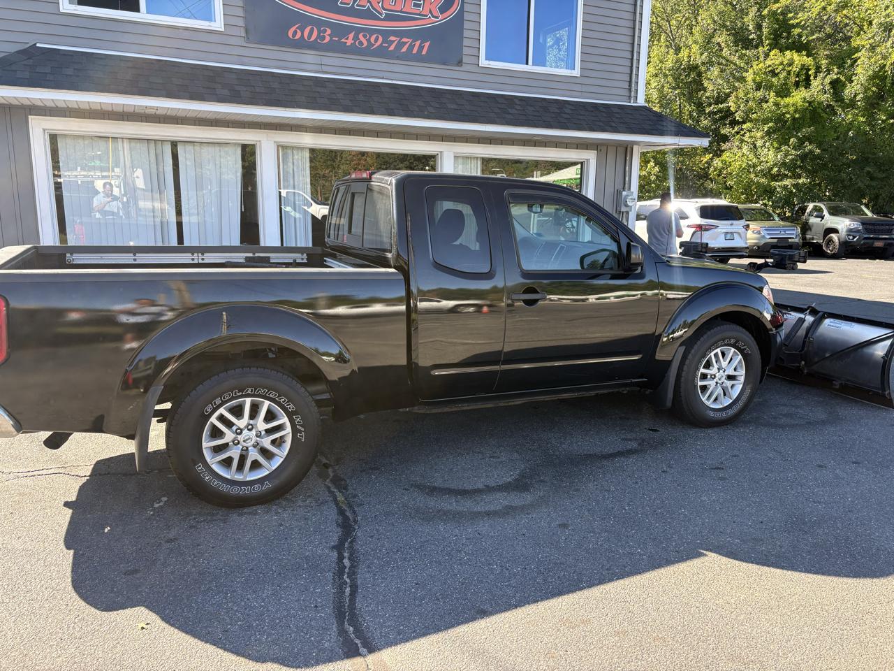Nissan Frontier S Crew Cab 6MT 4WD 2014