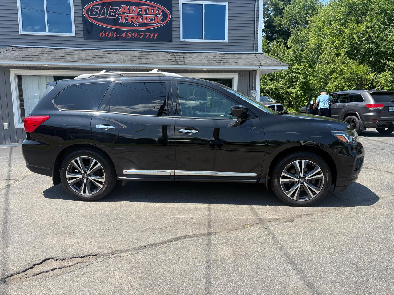 Nissan Pathfinder Platinum 4WD 2020