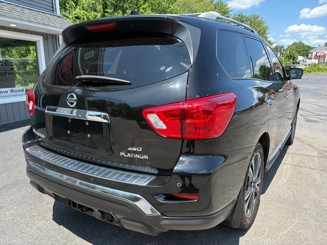 Nissan Pathfinder Platinum 4WD 2020