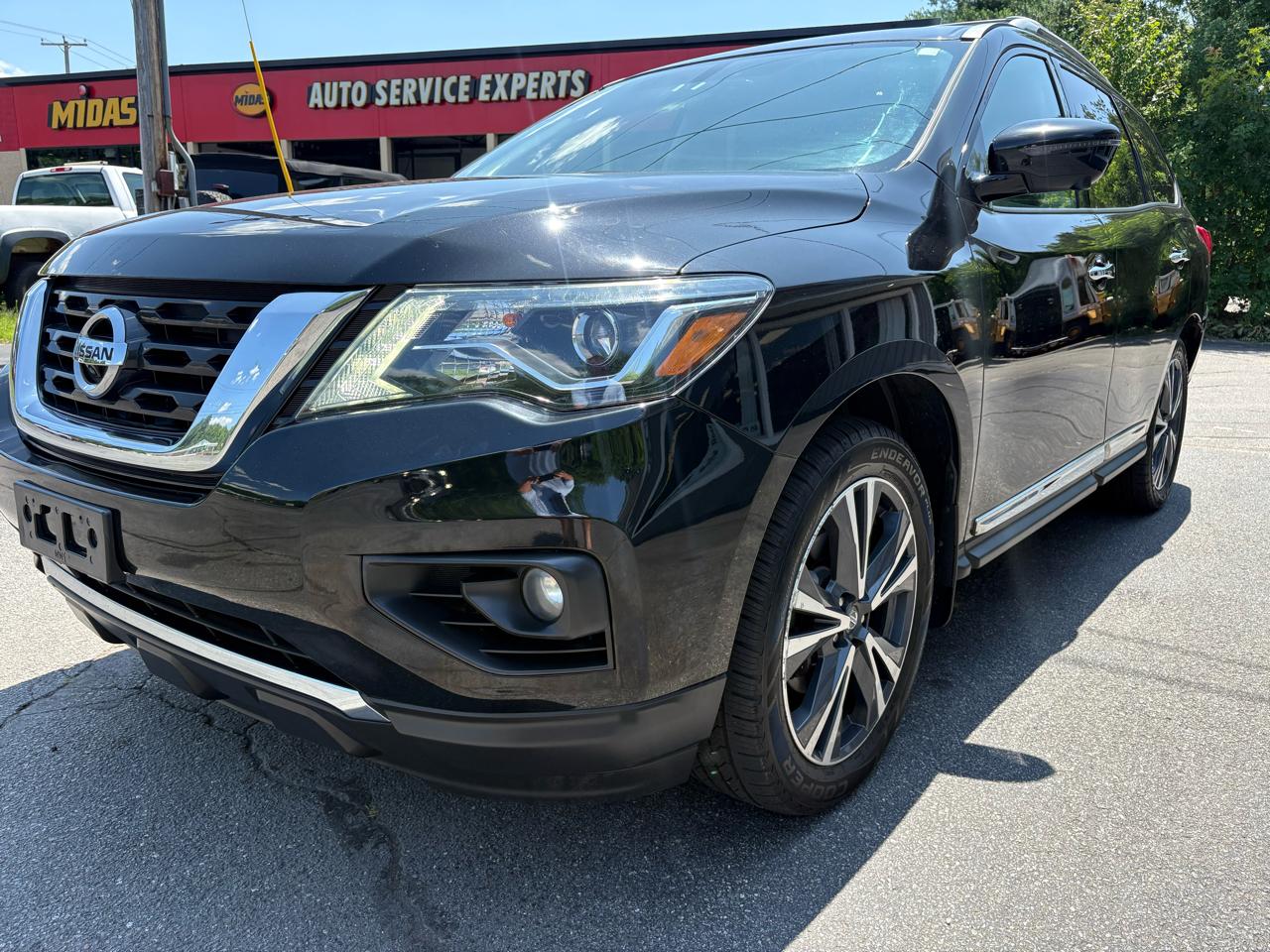 Nissan Pathfinder Platinum 4WD 2020