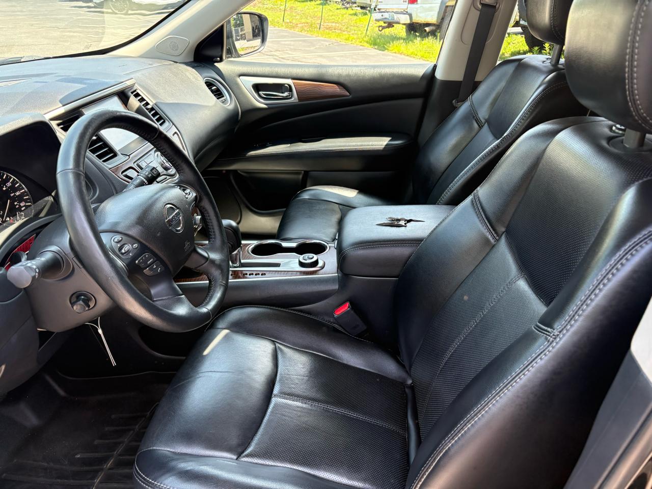 Nissan Pathfinder Platinum 4WD 2020