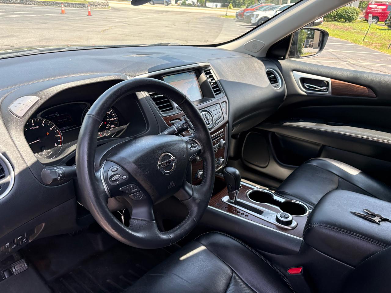 Nissan Pathfinder Platinum 4WD 2020