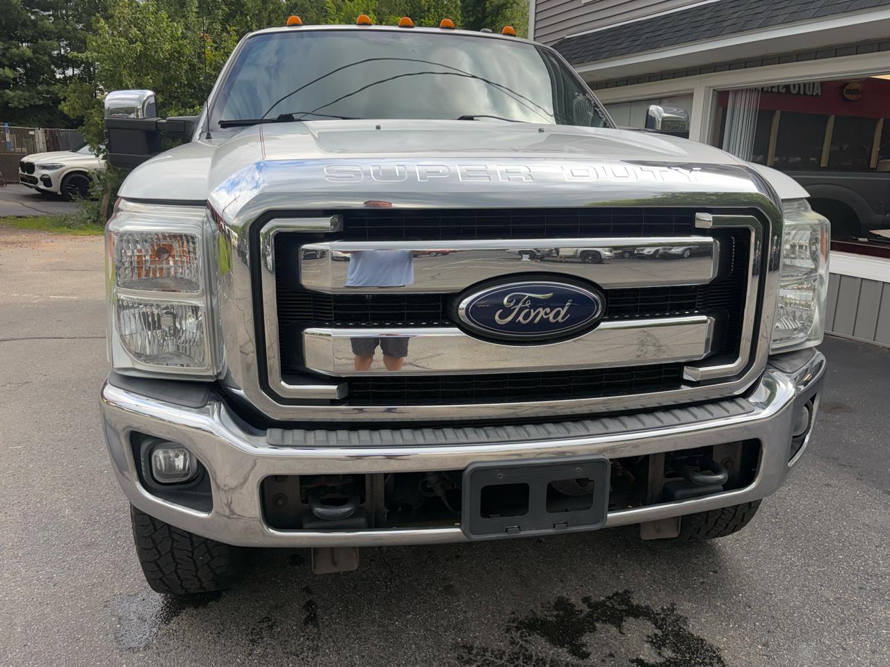 Ford F-350 SD Lariat Crew Cab 4WD 2015