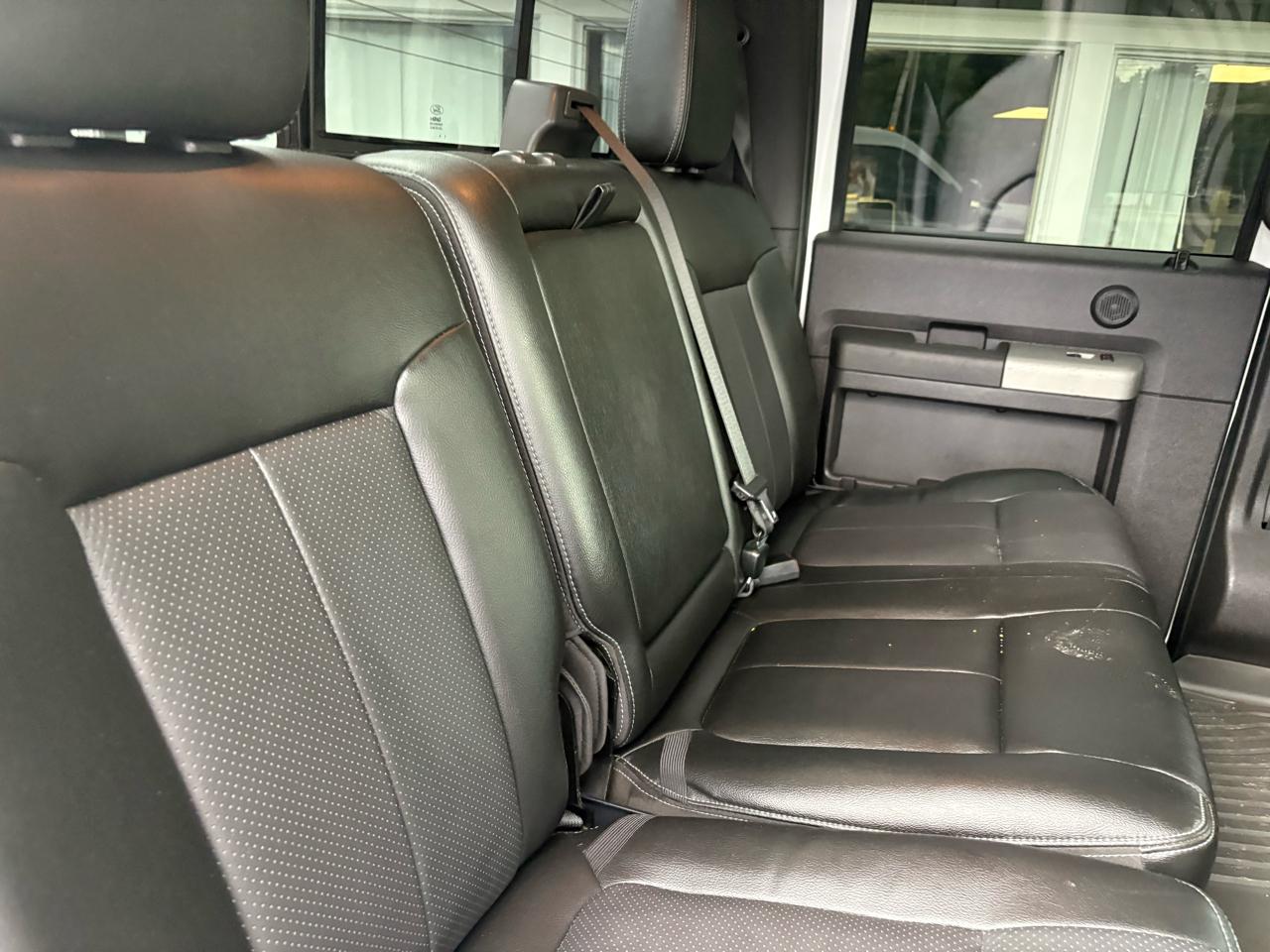 Ford F-350 SD Lariat Crew Cab 4WD 2015