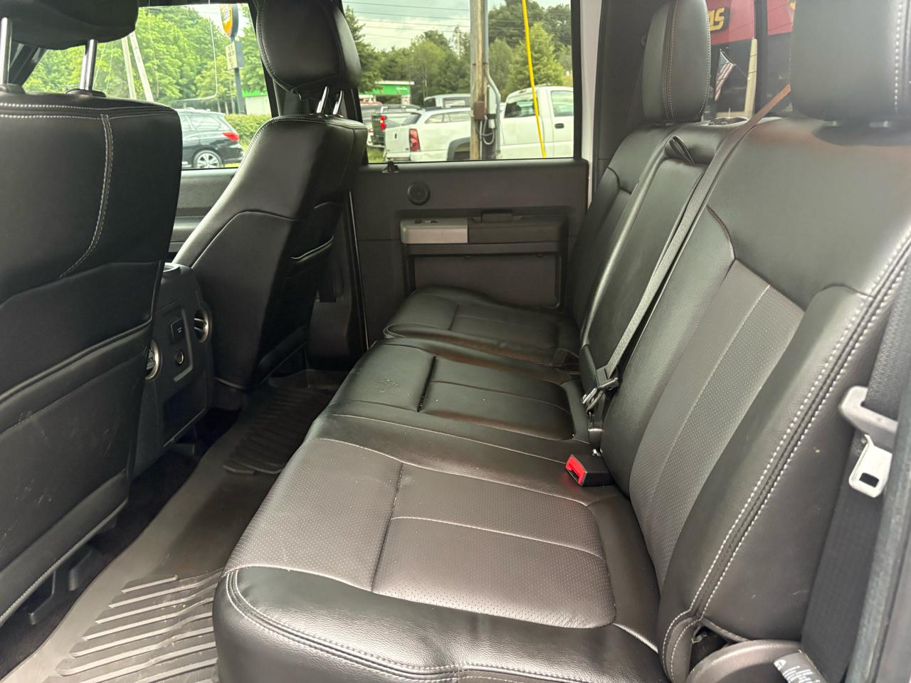 Ford F-350 SD Lariat Crew Cab 4WD 2015